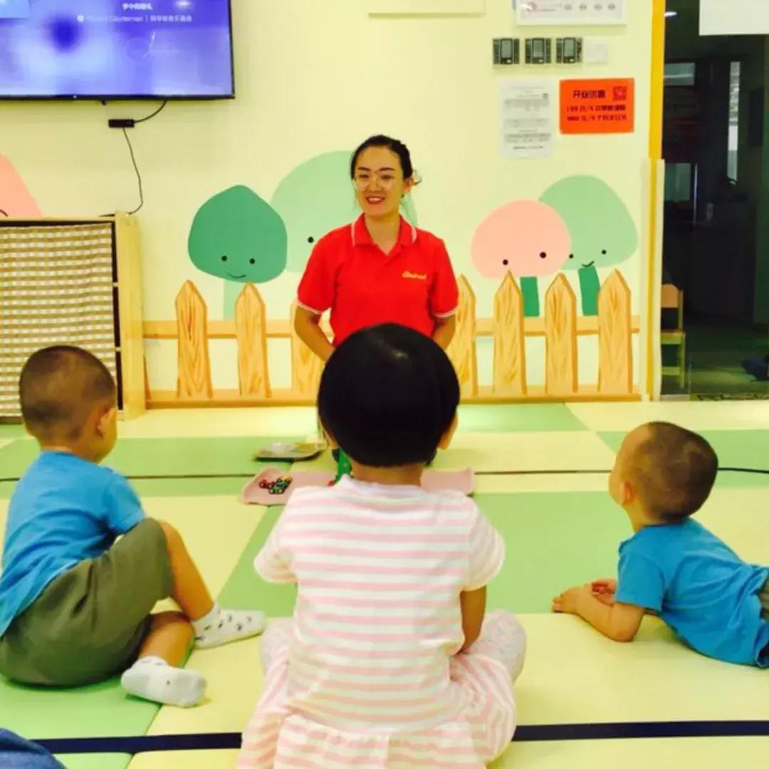 问答|61MaMa×Nina老师,5分钟让你了解托育早教