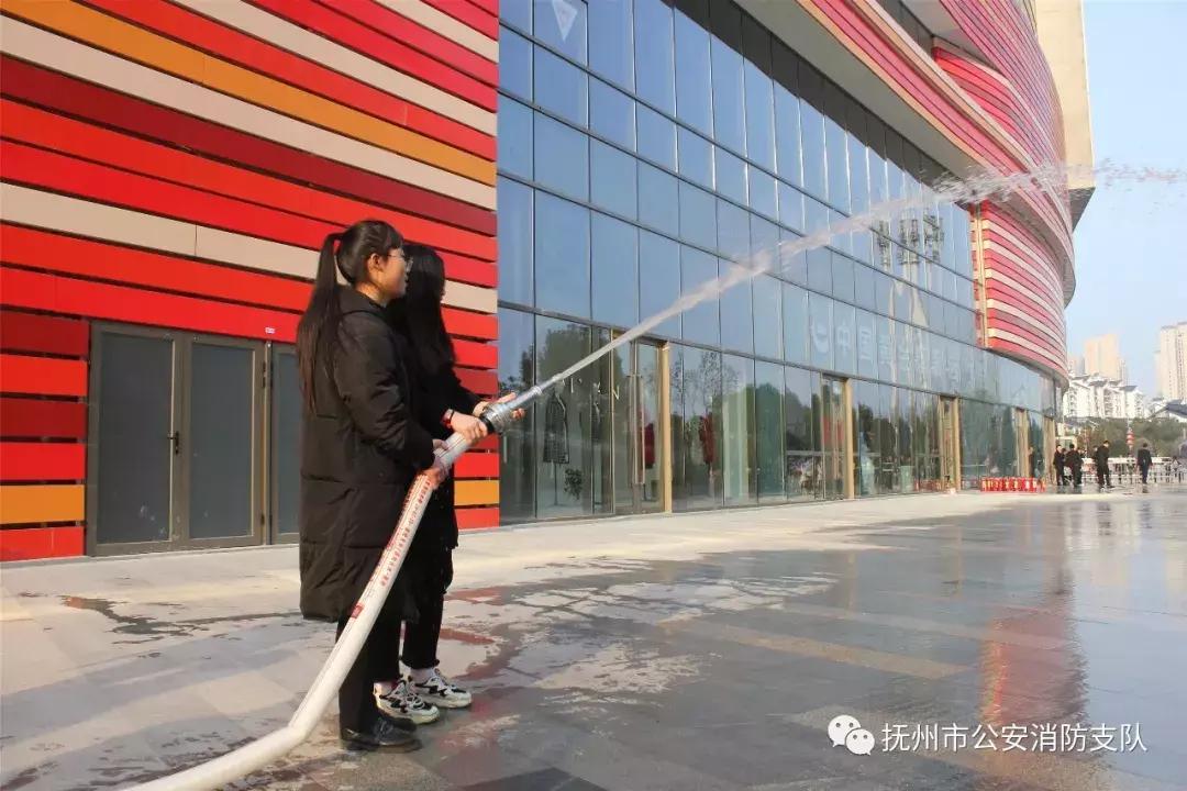 见火不慌抬手就打视频,见火不慌抬手就打