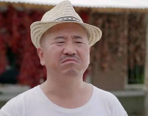 情侣之间没有话题了可以聊点什么,男朋友忽略我某个话题时怎么办