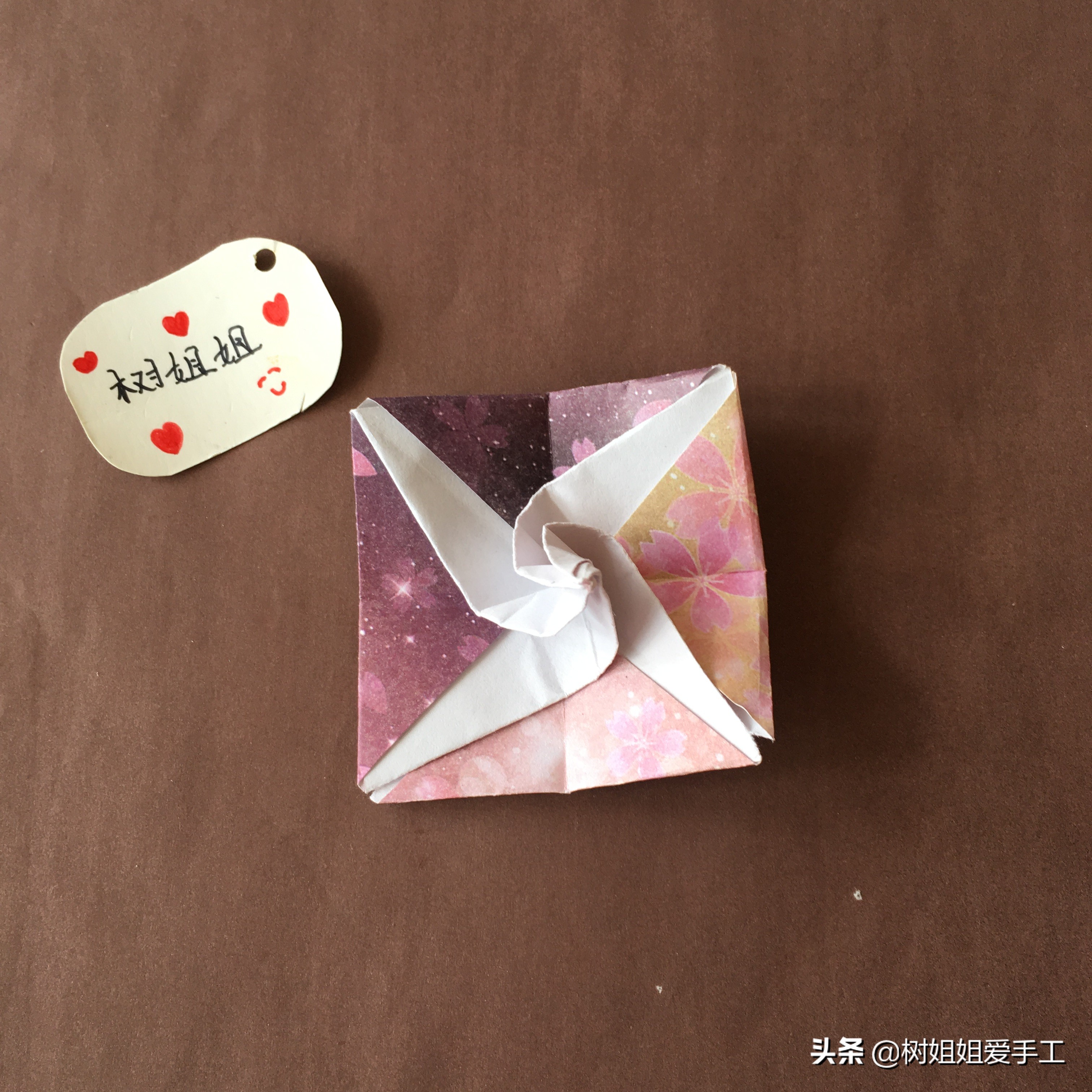 玩具折纸：像冰激凌一样的纸陀螺，又可以省下买玩具的钱了