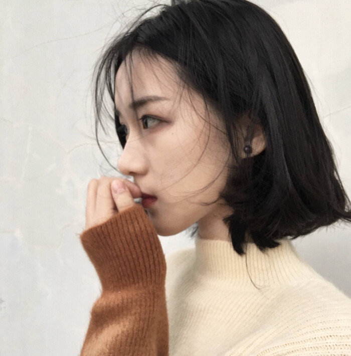 朋友圈最火的爱情句子,朋友圈高级短句爱情