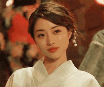 欧莱雅定妆喷雾和植村秀哪个好,植村秀和欧莱雅的定妆喷雾哪个好