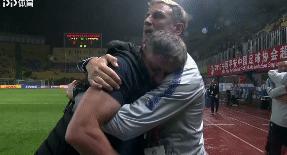 这样的富力值得敬佩！美丽足球俘获球迷芳心