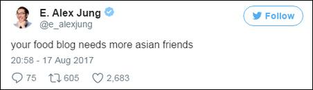 老外学习中国烧冥币,靠冥币致富