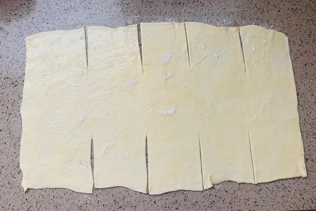 烙饼怎么做又软又劲道层多,家常烙饼怎么做好吃又松软酥脆