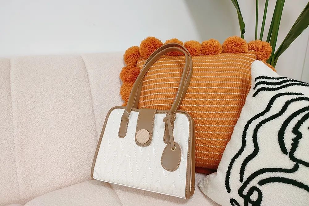 拼多多月销十万件真的吗,拼多多月销10w为啥评价那么少