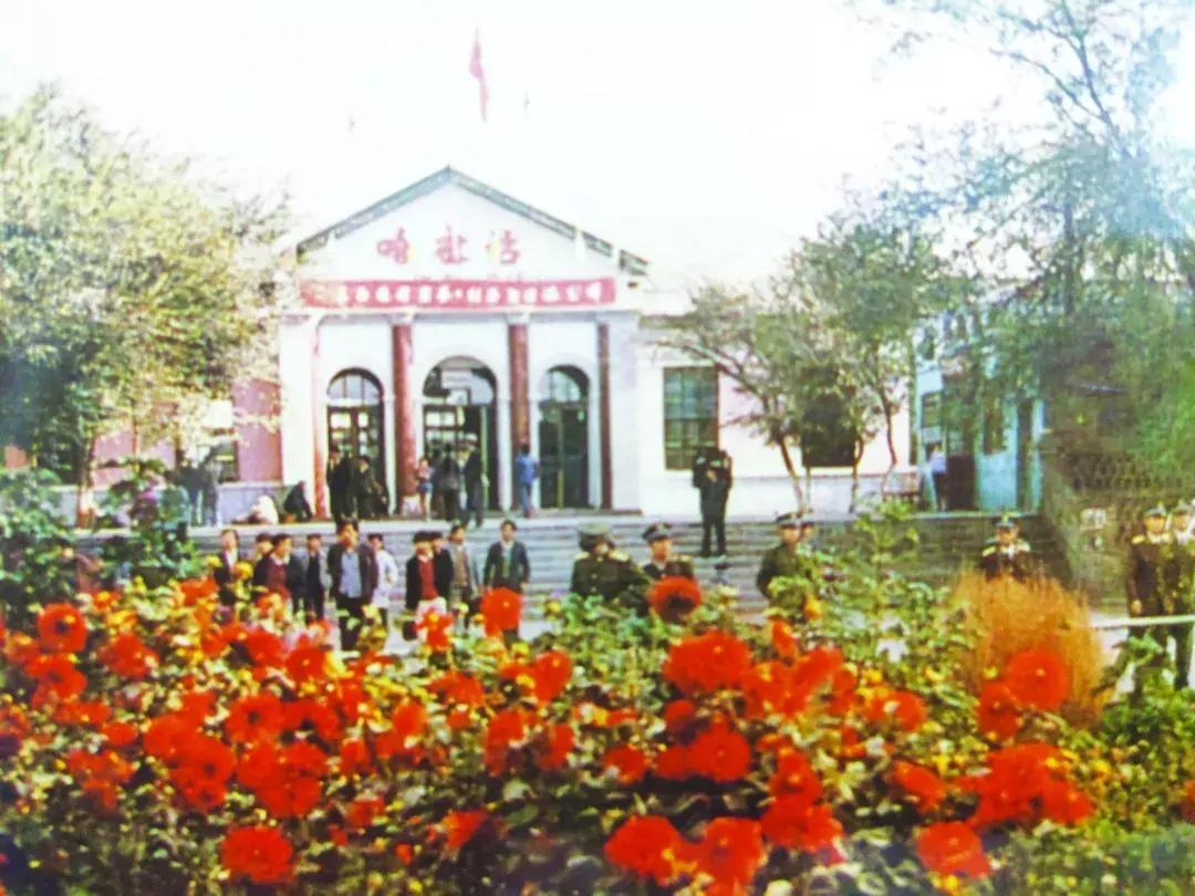 新疆展新颜,新疆哈密最新火车站运行情况