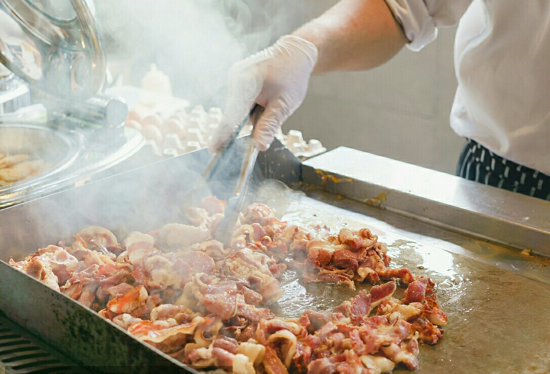 吃什么容易消化道肿瘤,消化道肿瘤饮食注意事项