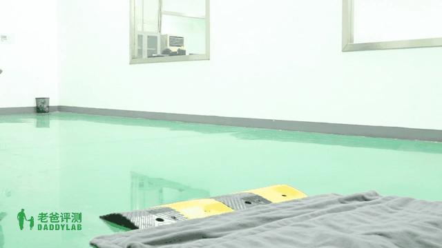 儿童滑板车不安全视频,十岁孩子滑板车的危险