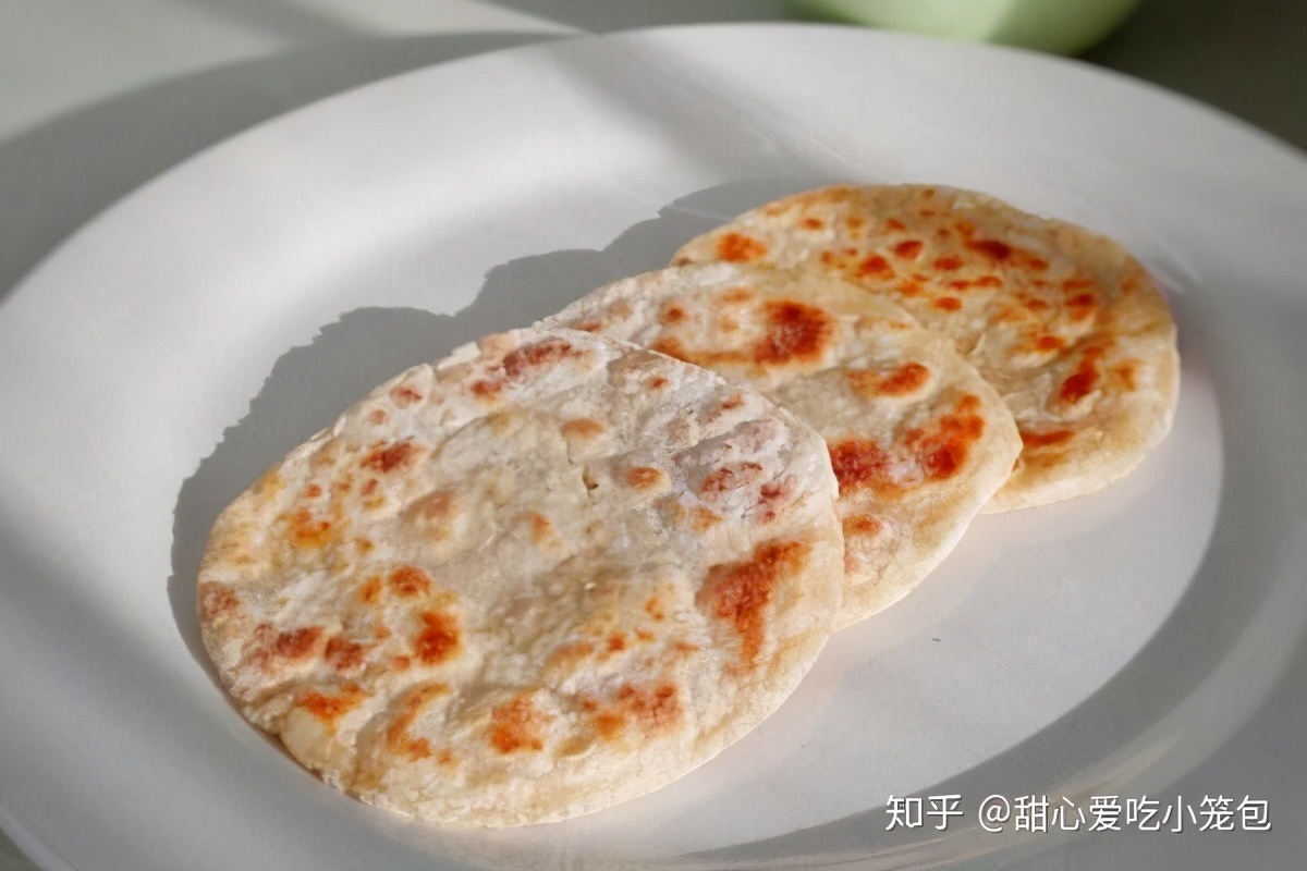 山药蛋和莜面栲栳栳,只有莜面栲栳栳还有个山药蛋