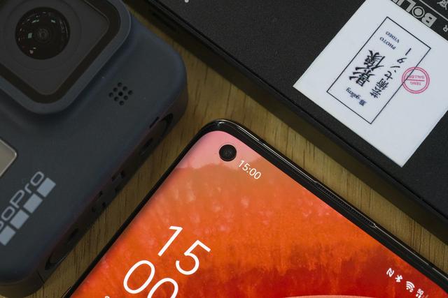 2000到2500性价比最高的5g手机,vivo2500左右性价比高的手机5g