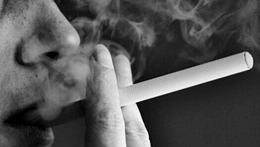 “你还没赌到服吗？输了那么多了你还没赌到服吗？”