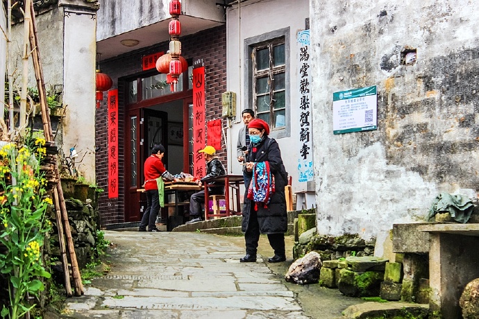 大山深处的古村,大山深处石潭古村