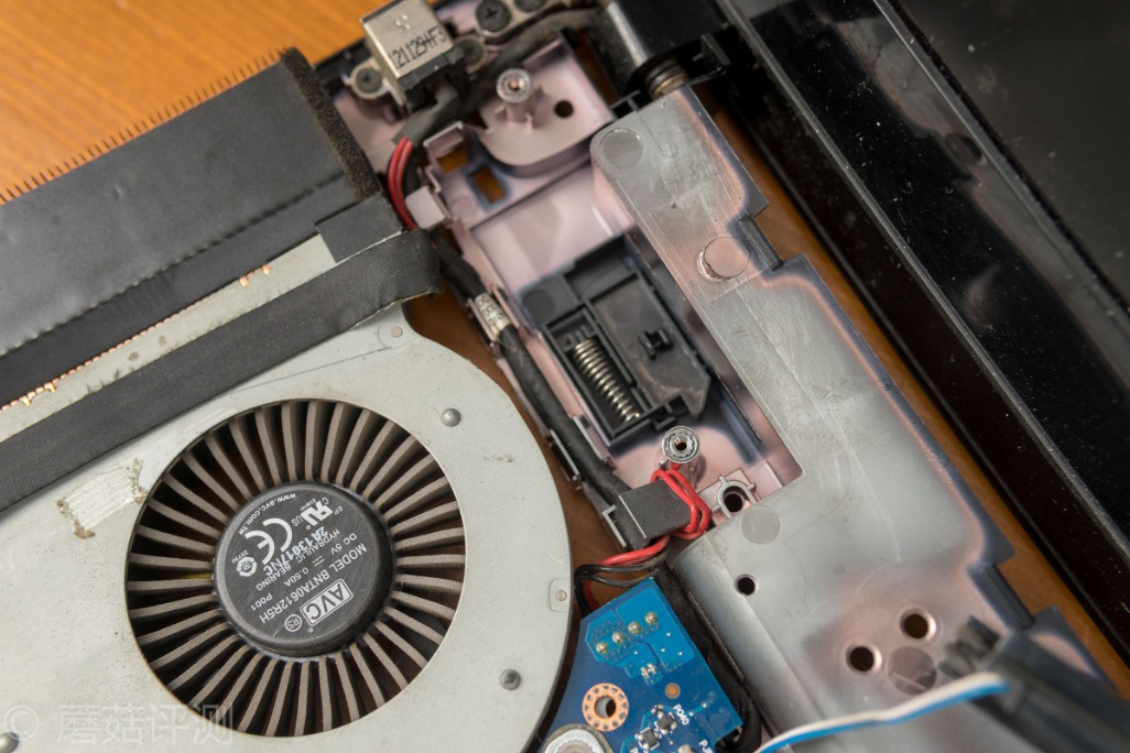 联想y400短轴,联想y400转轴很容易断