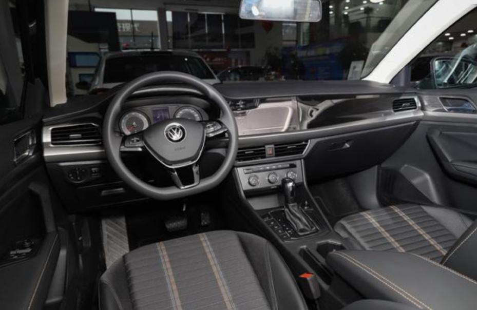 2020款朗逸1.5t星空满逸版白色,2021款新朗逸哪款性价比高