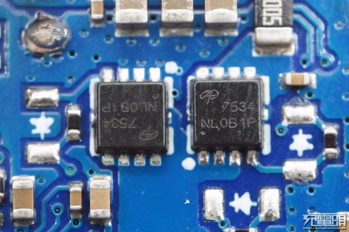 征拓20w快充拆解,征拓100w桌面充电器