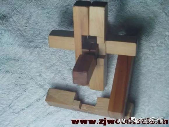 鲁班锁十角图解,鲁班锁三根拼法