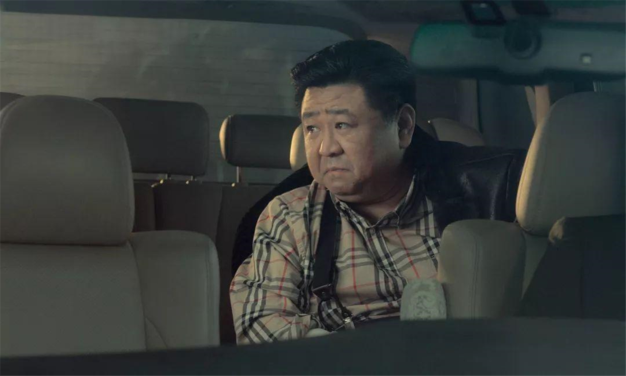 女儿与直男老爸聊天记录走红,老爸直男式聊天