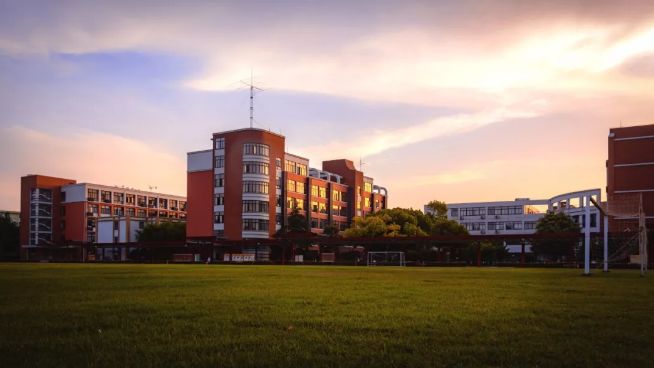 魔都公立学校有哪些,魔都上海国际学校