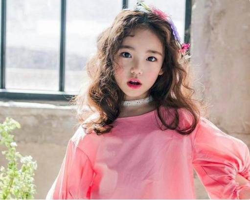 12岁“萝莉”出现性早熟，身材如16岁少女，原因让人惋惜