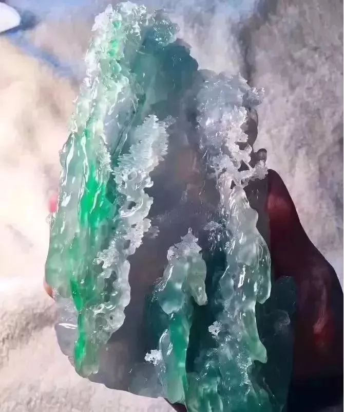 价值千万的翡翠手镯鉴宝,最贵的翡翠手镯一亿元左右