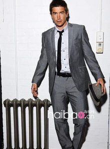 郑智参加了几次亚洲杯,郑智最强中场