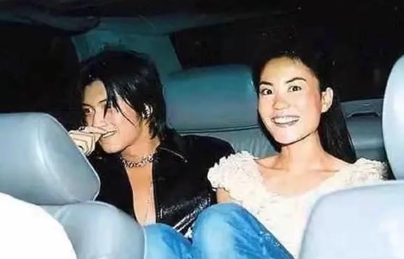 王菲谢霆锋分分合合度过13年,谢霆锋王菲恋情分分合合