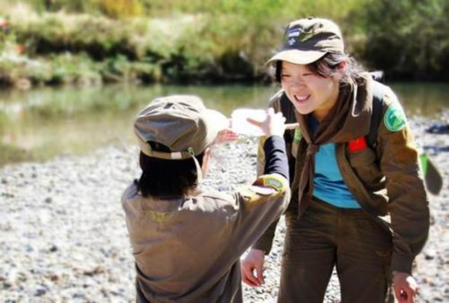 金星在儿子面前怒怼插队：贪小便宜的父母，培养不出大格局的孩子