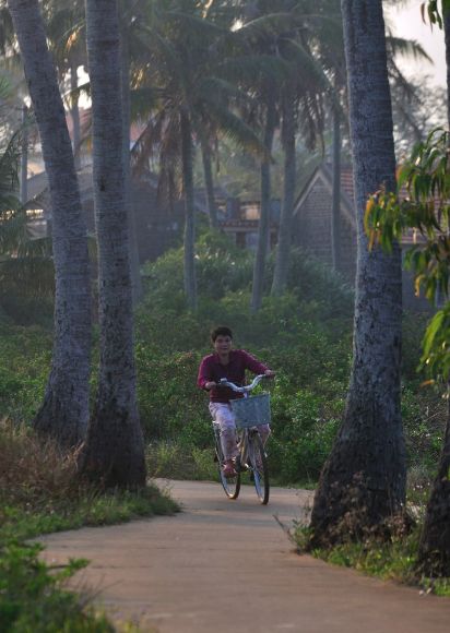 距海南20km有片处女地，比台湾风情比三亚便宜，路过都错过了