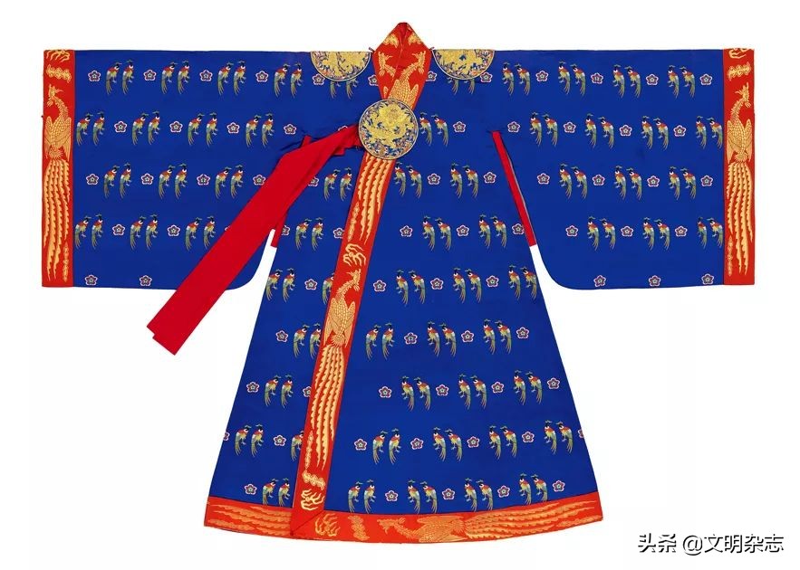 近20年韩国服饰风格,一衣带水服装