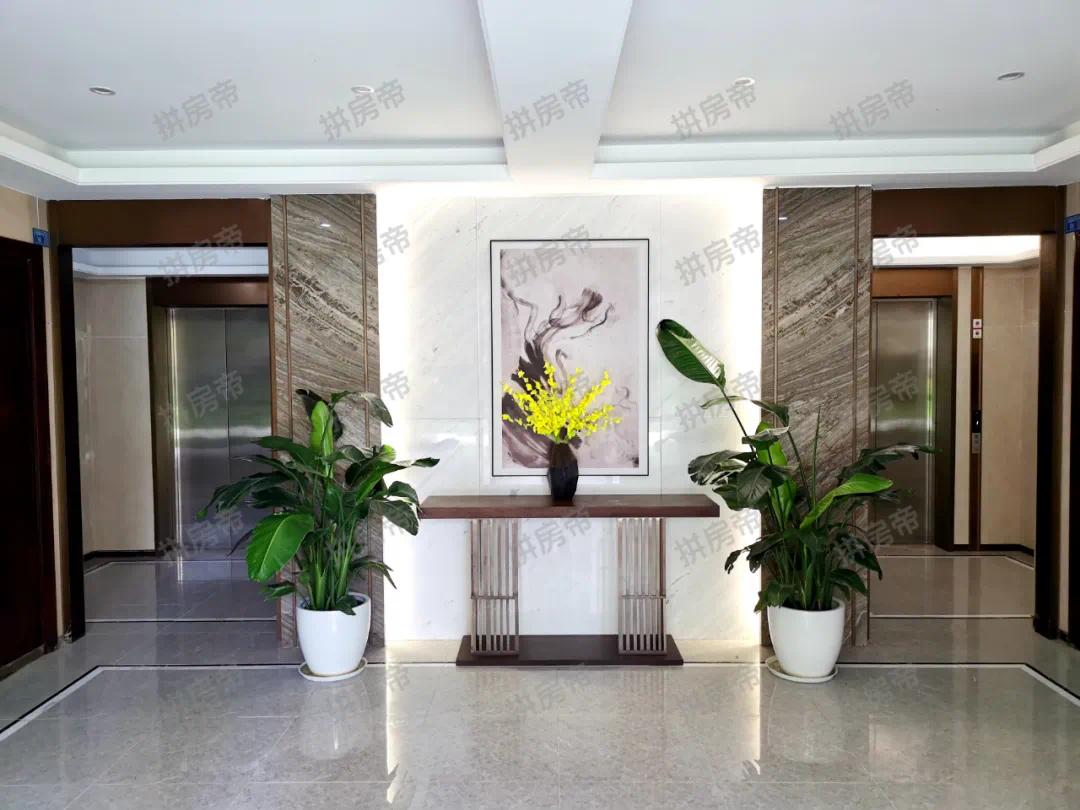 南京地铁小镇一期,南京地铁小镇的房子值得投资