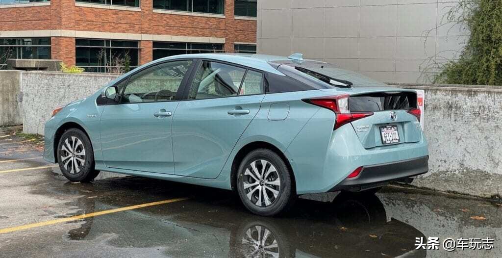 丰田普锐斯第四代2017年款电驱版,丰田普锐斯混合动力车2023