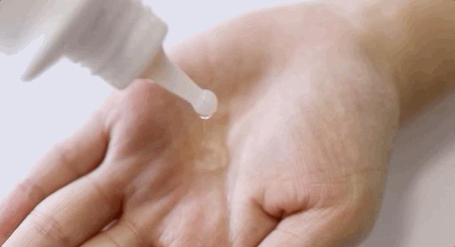 女生头顶很秃头适合什么发型,头发少如何变美