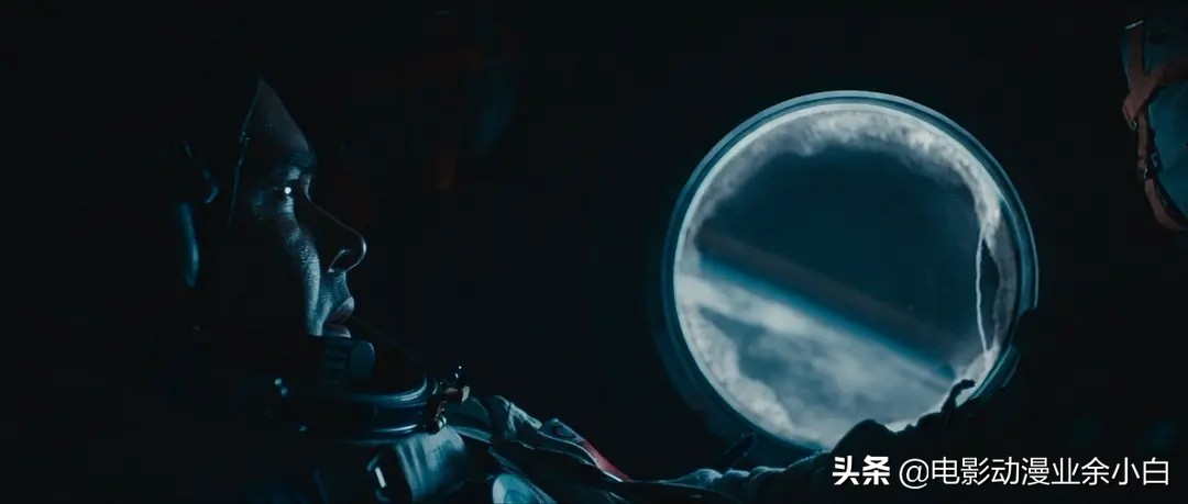 俄罗斯科幻惊悚片《寄生异形》，一个共享大脑的异形生命