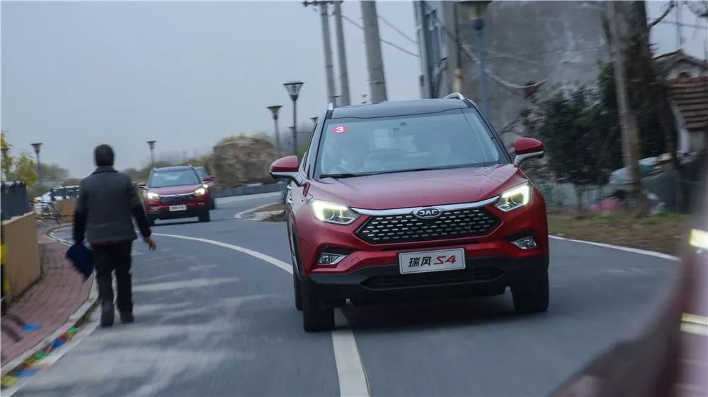试驾新款江淮瑞风s4,瑞风s4试驾视频室内