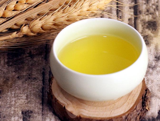 汾酒中的竹叶青酒:曾经的稀缺货,为何会被误认为饮料酒?