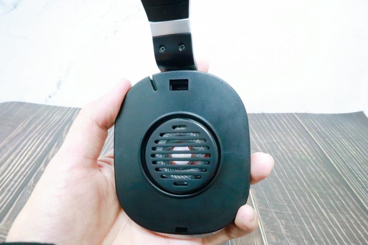 半夜看球、玩游戏神器：雅天ADH300无线电视耳机体验