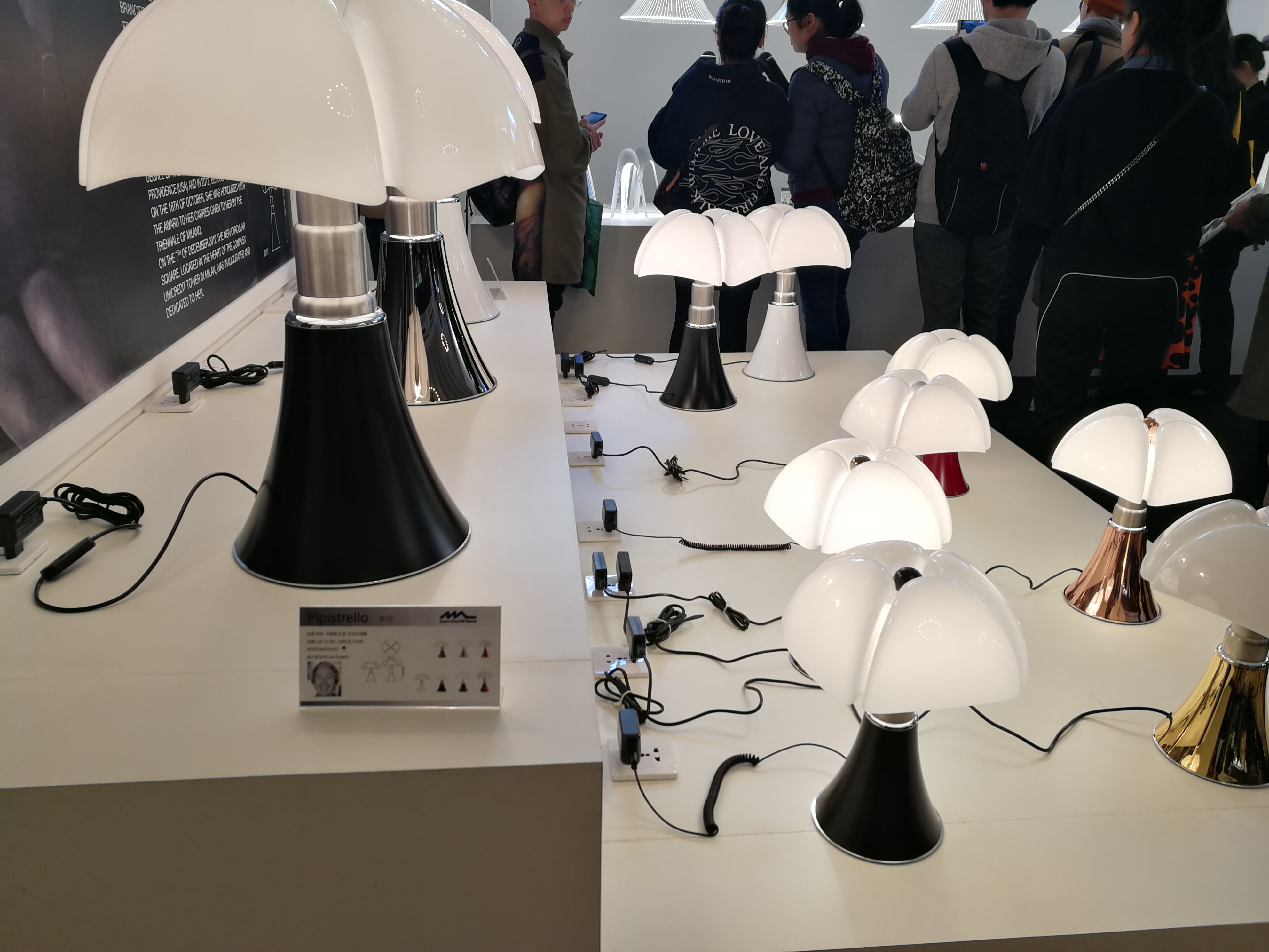 米兰家具展灯具,米兰国际家具展2004