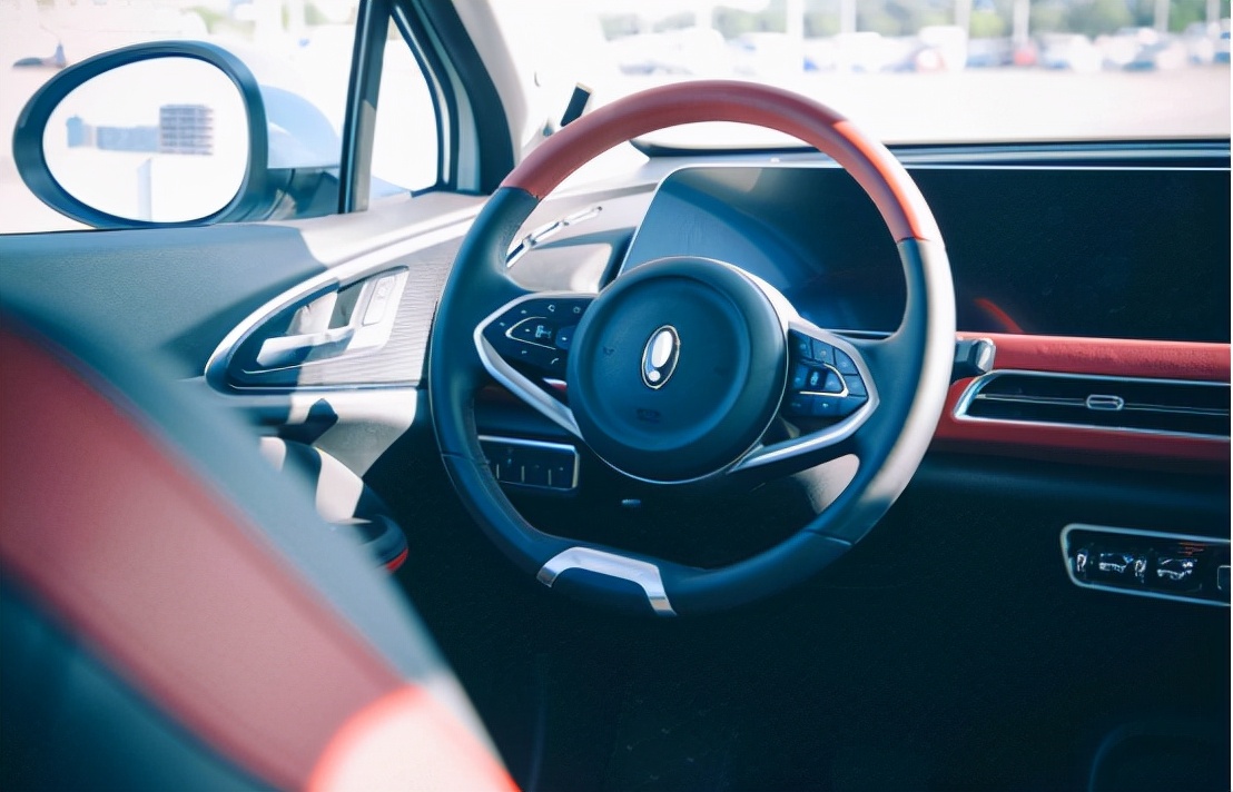 欧拉好猫gt木兰版23版和24款对比,欧拉好猫gt木兰版480km长续航参数