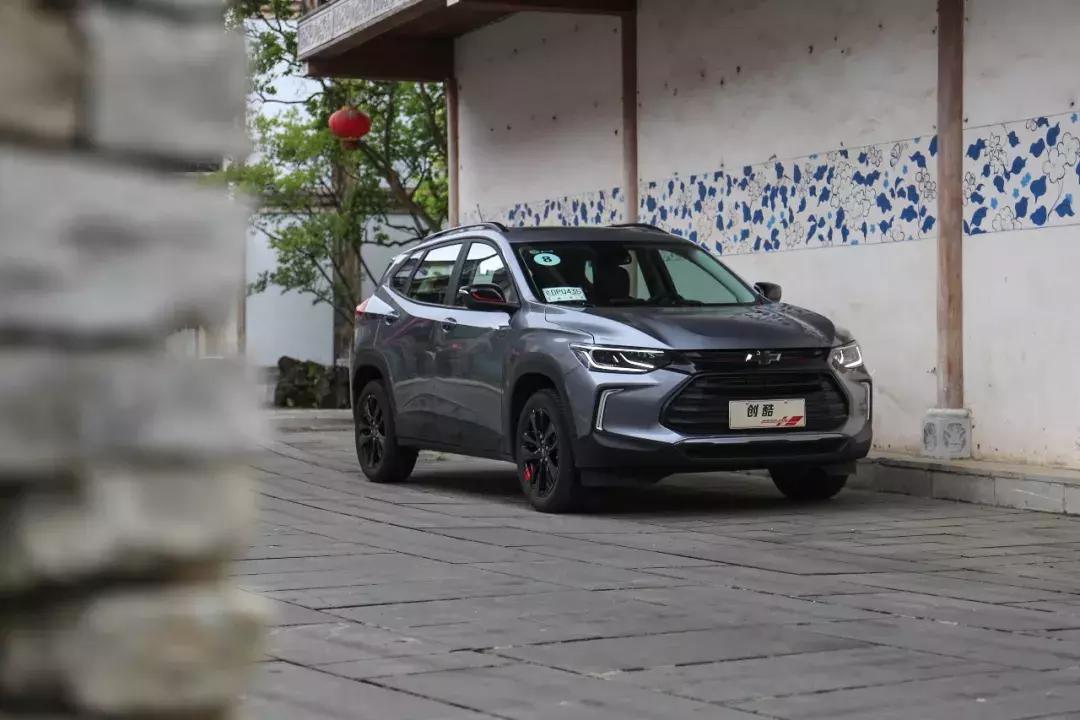 雪佛兰创酷汽车试驾,试驾雪佛兰创酷rs