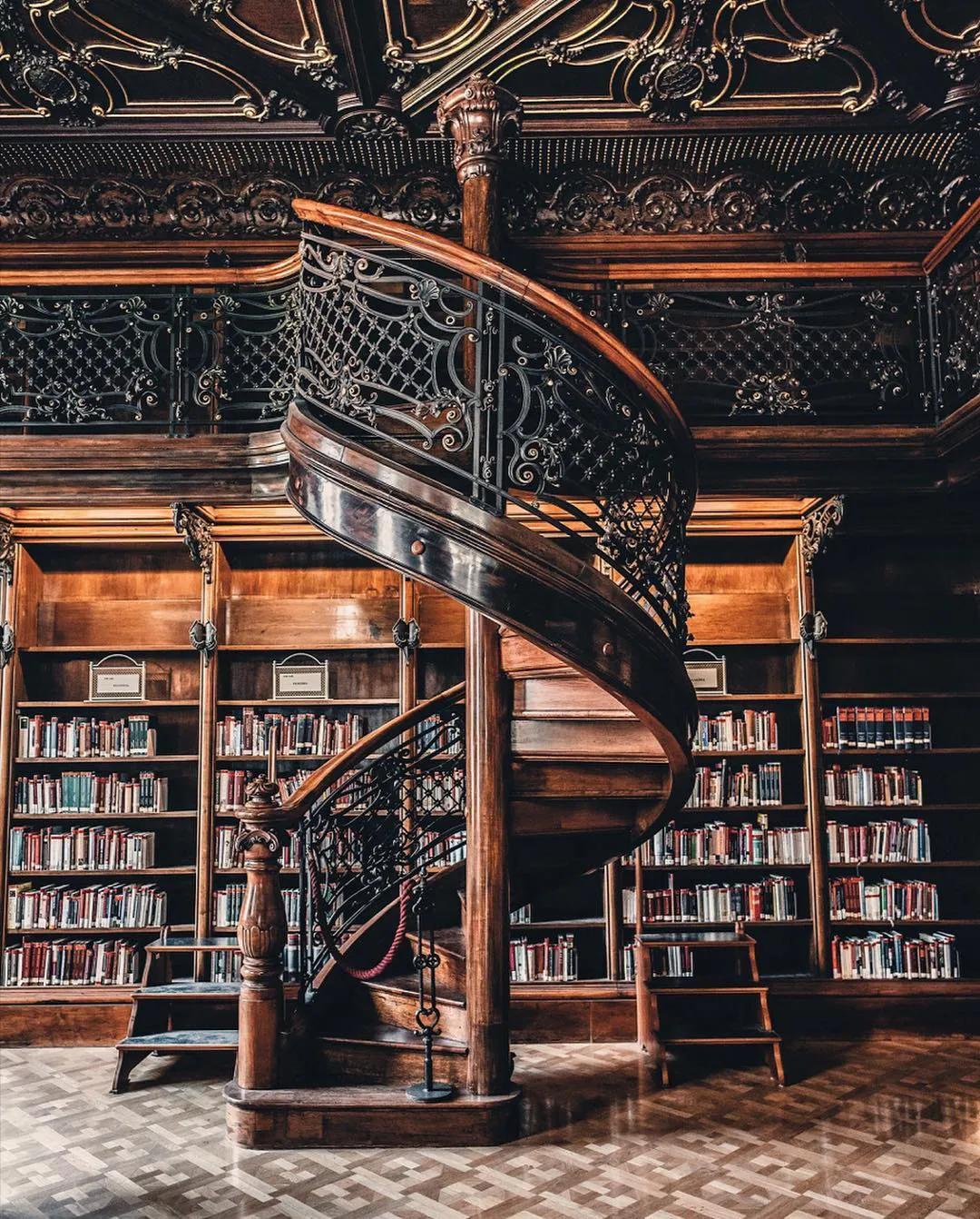 世界前十最美图书馆,世界上最美的十五个图书馆