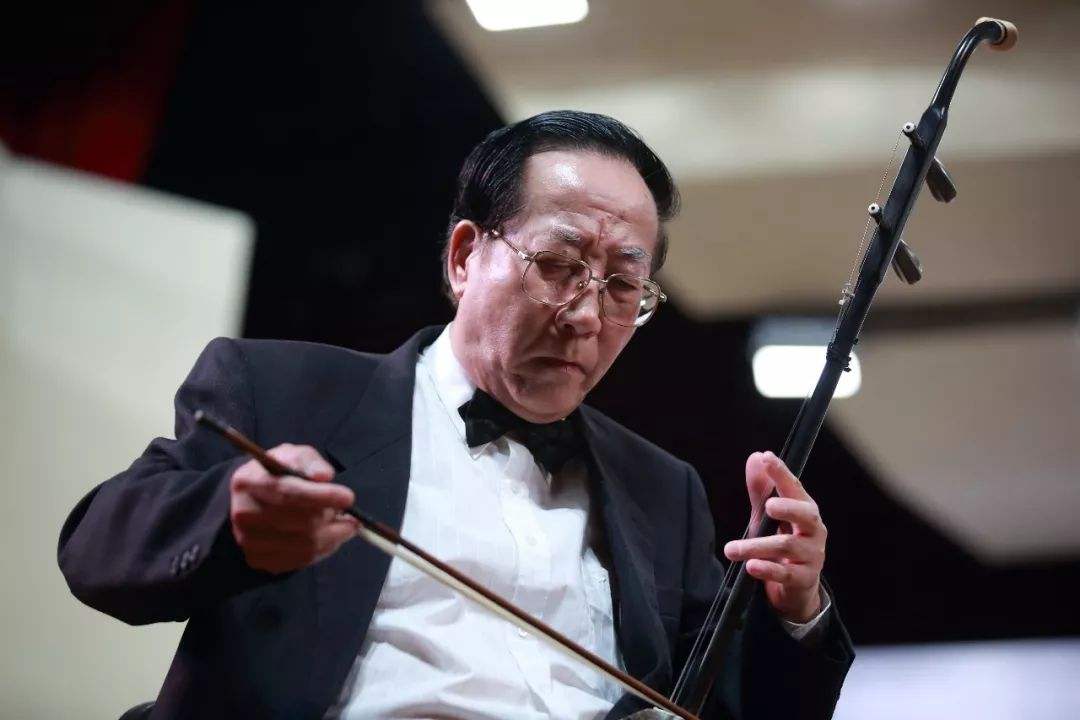 初学二胡拉不出音怎么办,初学二胡怎样才能不跑调