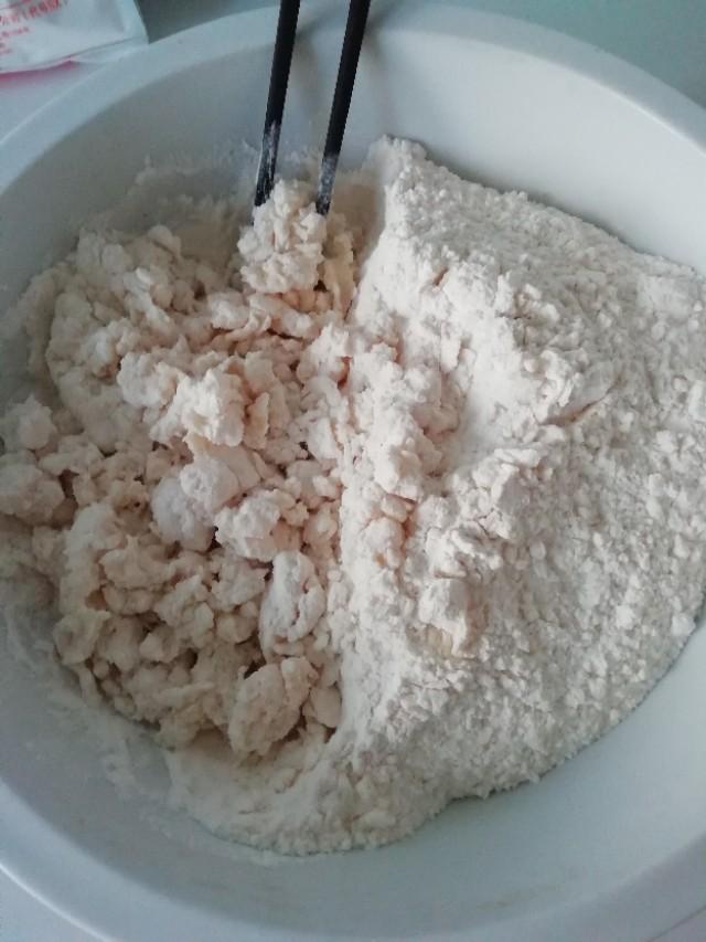 热水把面粉烫死了怎么办,水太热了把面给烫死了怎么办