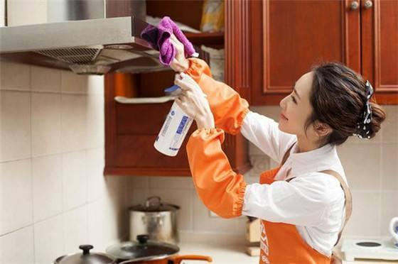 过了几百年才知道的清洁小妙招,生活小窍门怎么清洗油烟机油垢