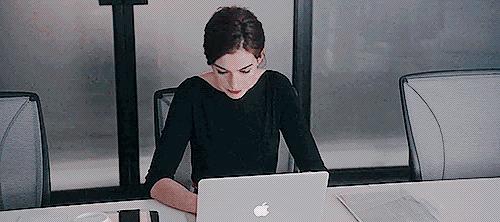 LES情侣之间如何处理对方的烂桃花？