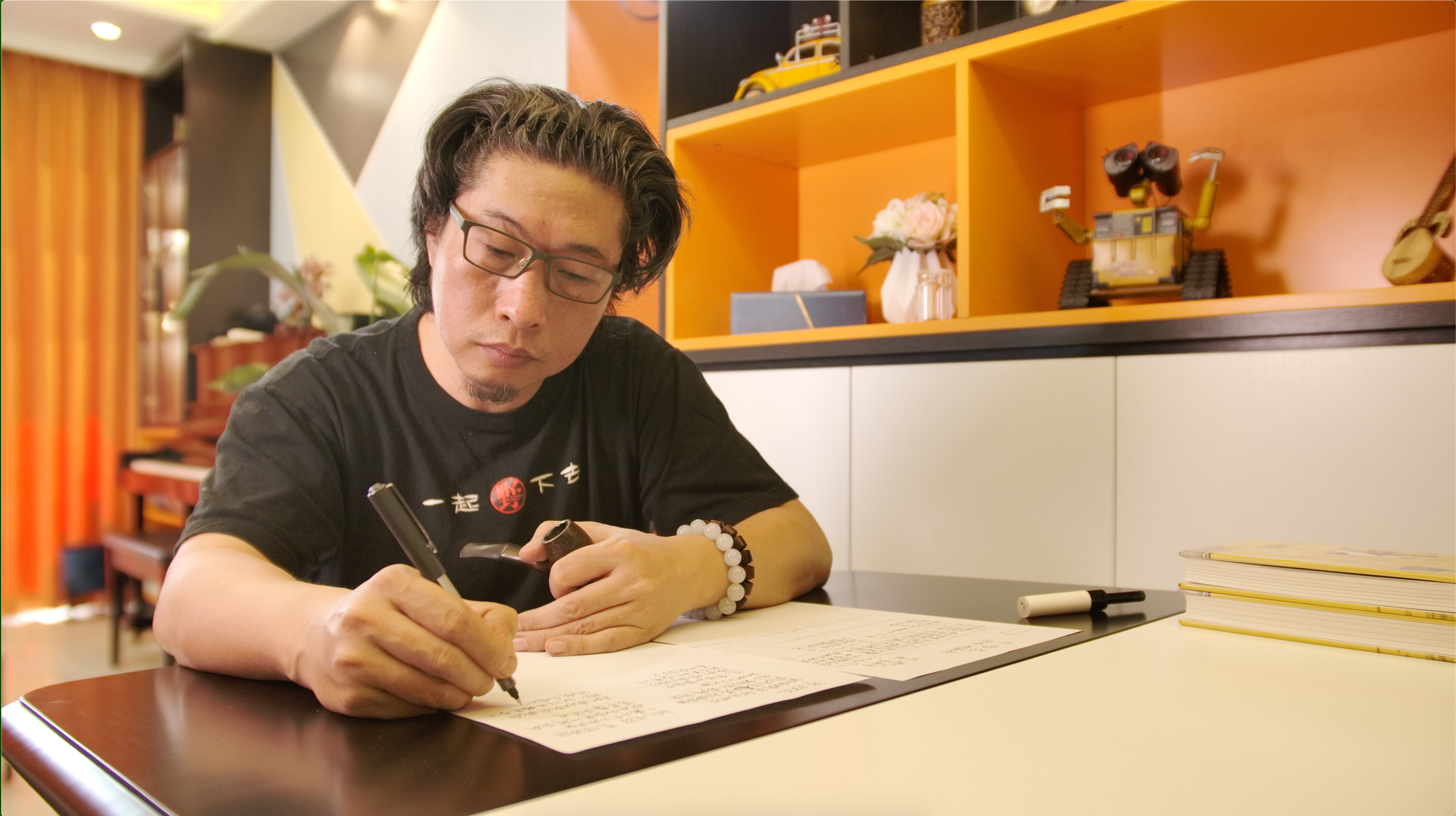 央视热播广东原创粤语歌曲《追梦百年》创作团队简介