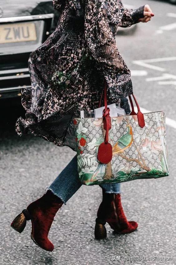 今年流行大包 (今年女士流行格子大包)