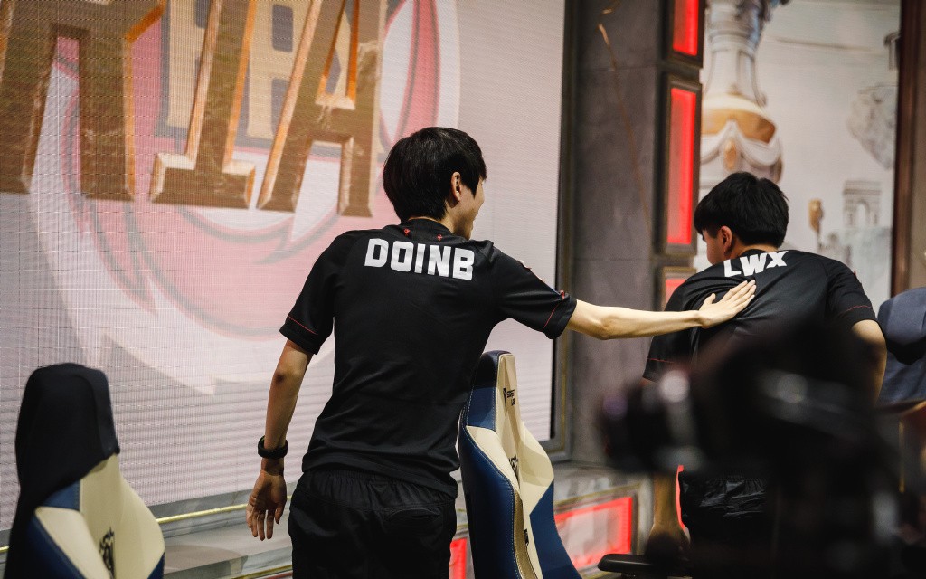 fpx余霜,2020年ig和fpx比赛余霜