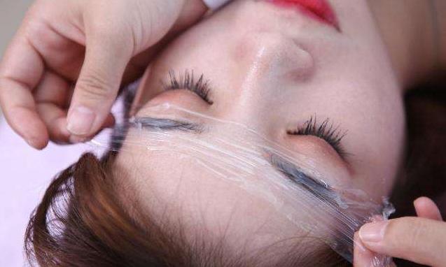 纹眉太稀疏的女人命好吗,纹眉半年能用四叉眉笔吗