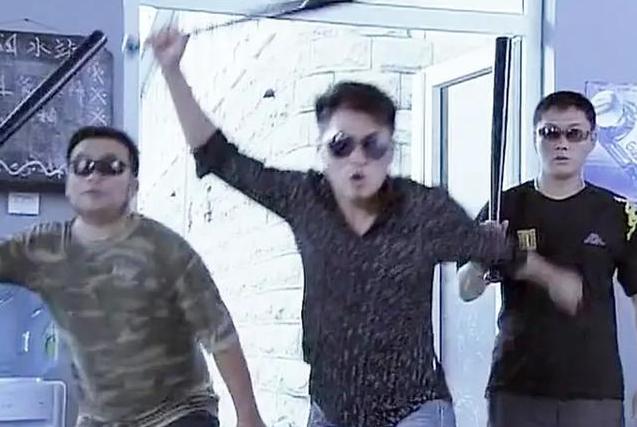 敢砸向华强场子！曾直呼见一次就打一次，这个北京混混有多厉害？